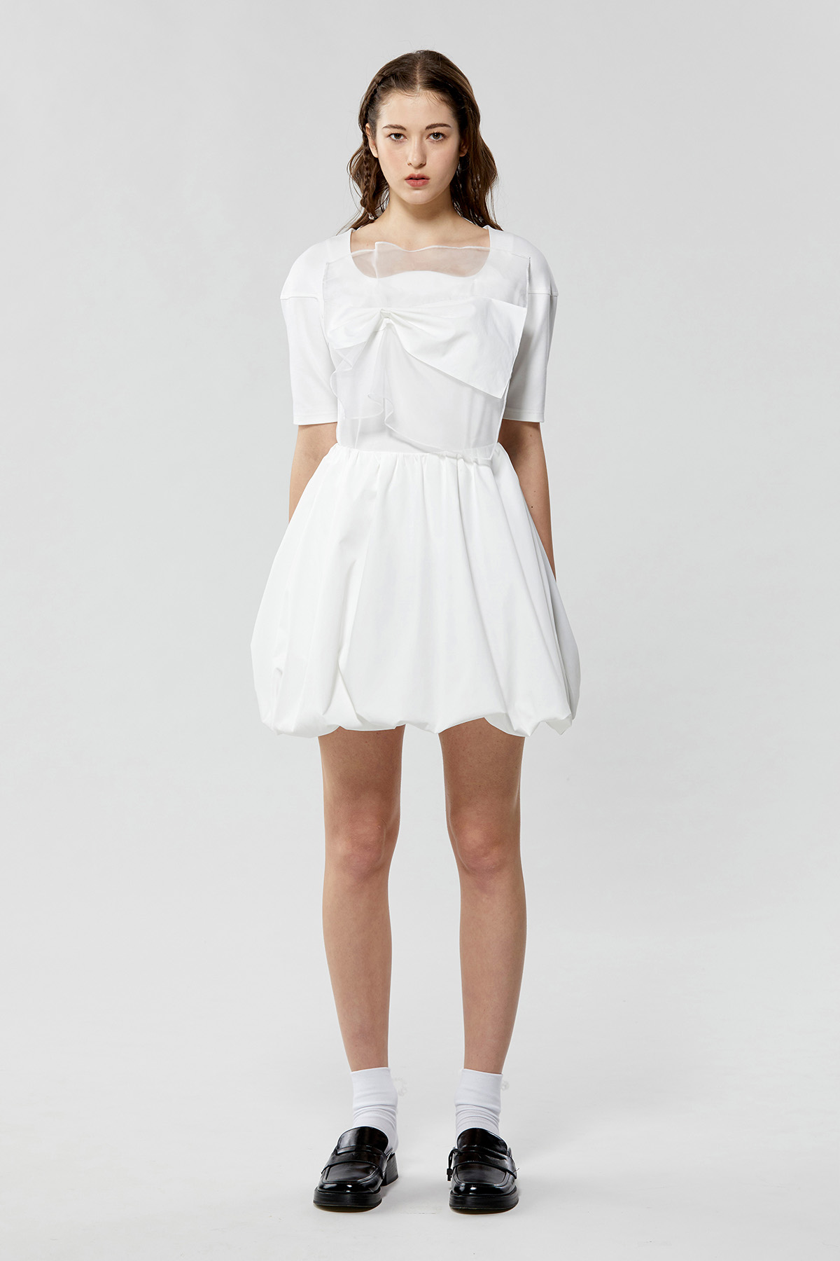 白色燈籠裙
