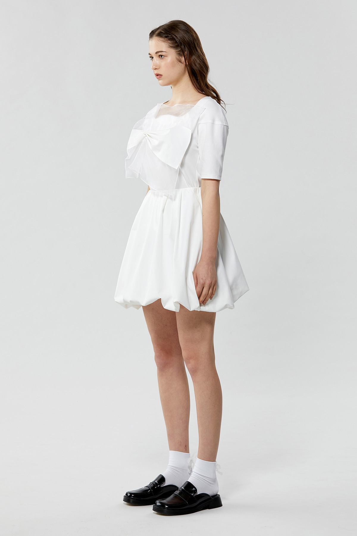 白色燈籠裙